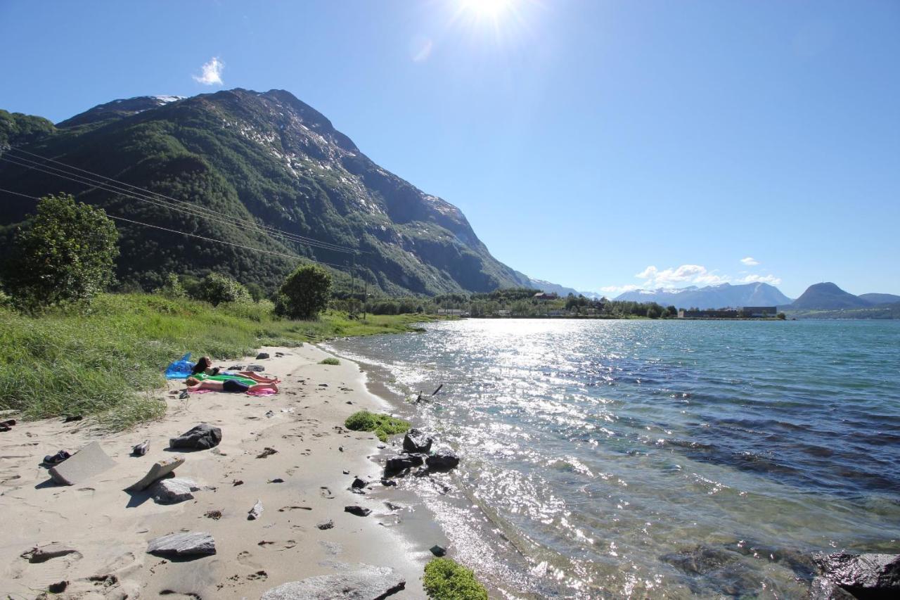 Setnes Feriesenter Hostel Veblungsnes Kültér fotó