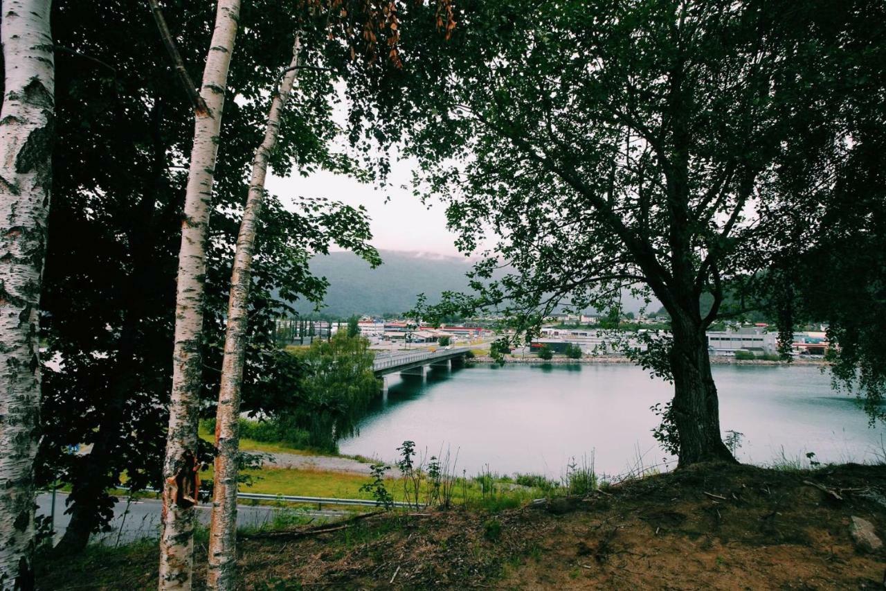 Setnes Feriesenter Hostel Veblungsnes Kültér fotó